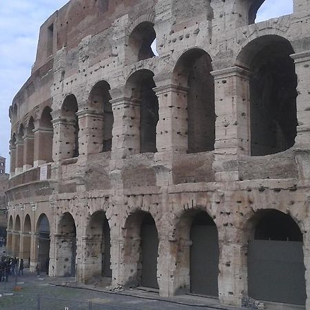 Bevilacqua Bed Roma Santa Croce Rome Bagian luar foto