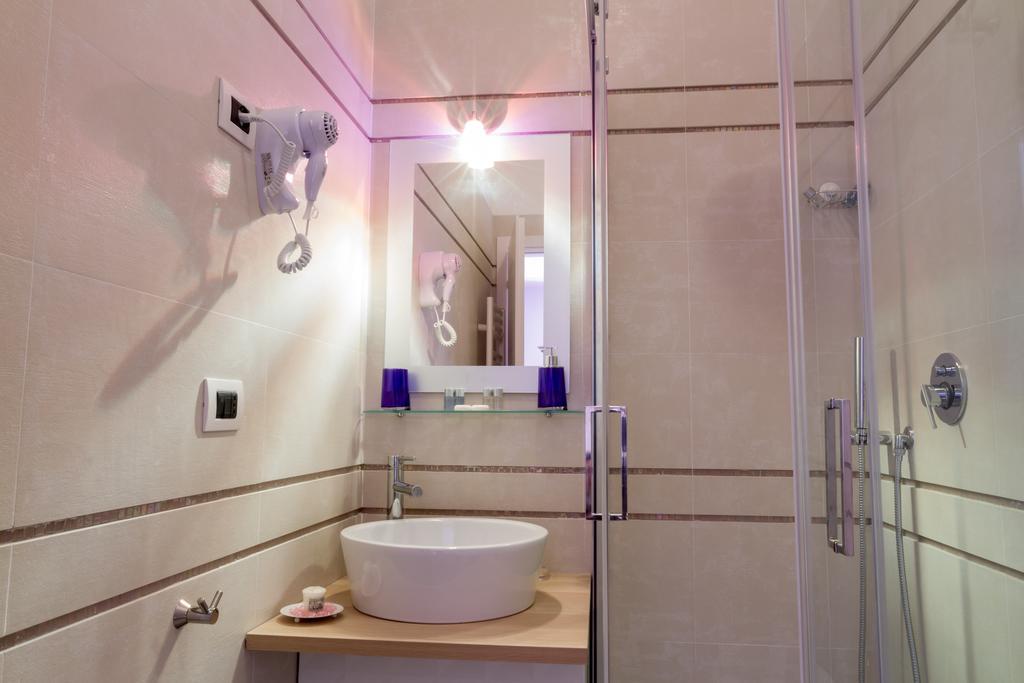 Bevilacqua Bed Roma Santa Croce Rome Ruang foto