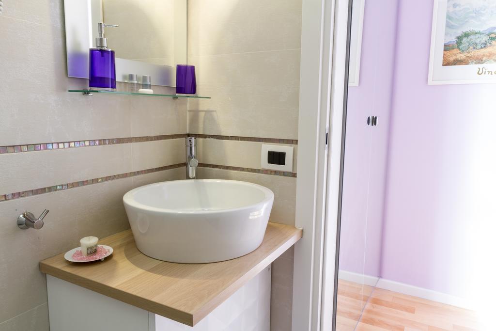 Bevilacqua Bed Roma Santa Croce Rome Ruang foto