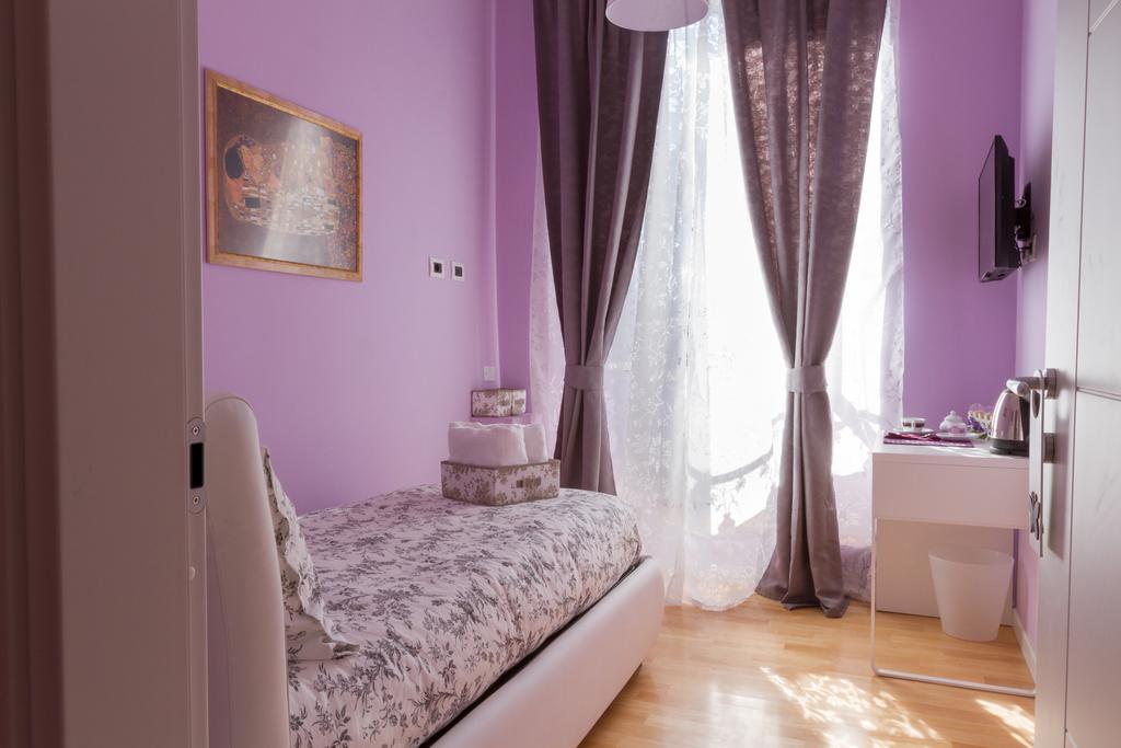 Bevilacqua Bed Roma Santa Croce Rome Ruang foto