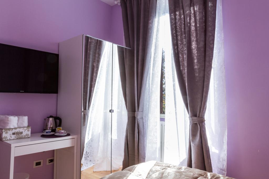 Bevilacqua Bed Roma Santa Croce Rome Ruang foto